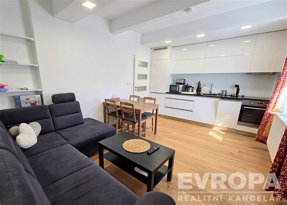 Pronájem bytu 2+kk 36 m² - Photo 1