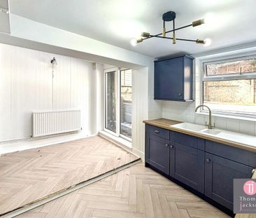 2 bedroom end of terrace house to rent - Photo 5