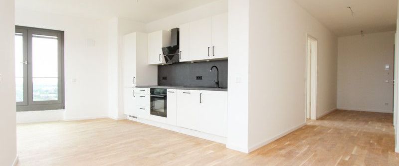 Wohnen im Turm: 3 Zimmer mit einmaligen Ausblick - Foto 1