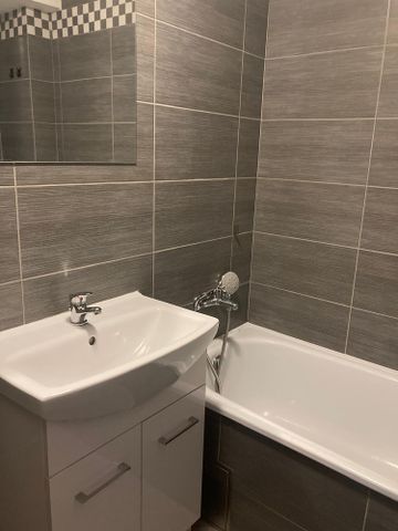 Pronájem bytu 1+1 38 m² - Fotografie 2