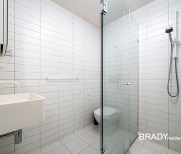 2301/500 Elizabeth Street, Melbourne - Photo 2
