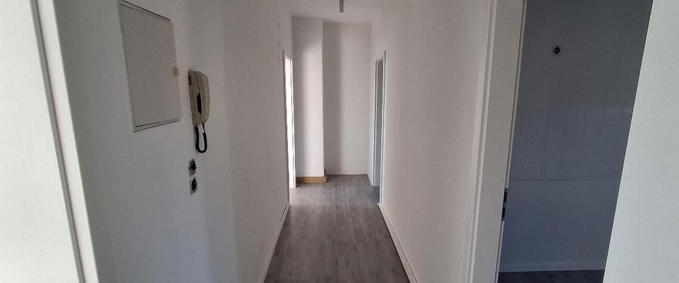 3-Zimmer-Wohnung im Dachgeschoss in Preißelpöhl mit großem Bad - Photo 1