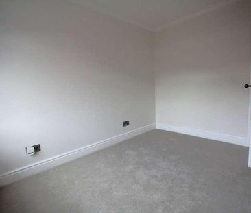 Flat B, Frances Court, Priory Street, Cheltenham, Gloucestershire, GL52 - Photo 2