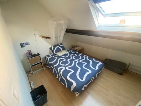 Location Appartement 2 pièces 46m² LILLE 59000 - Photo 3