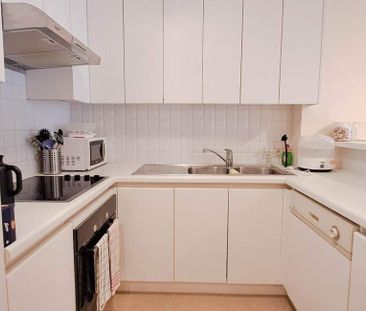 Appartement te huur in Knokke voor € 1.250 met 2 slaapkamers - Photo 3