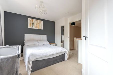 2 bedroom semi-detached house to rent - Photo 3