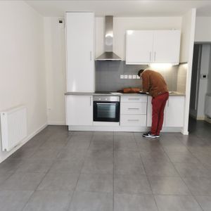 Location Appartement 3 pièces 58m² - Photo 2