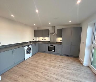 4 bedroom detached house to rent - Photo 4