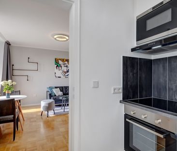 Milbertshofen: Renovated apartment with desinger furniture - Photo 5