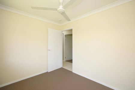 Fully Airconditioned - Two Living Areas - Side Access - Photo 4