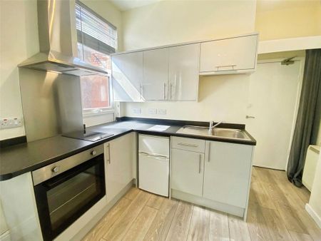 1 bedroom flat to rent - Photo 4