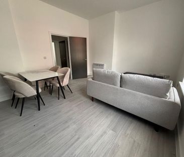 2 bedroom apartment to rent - Photo 3