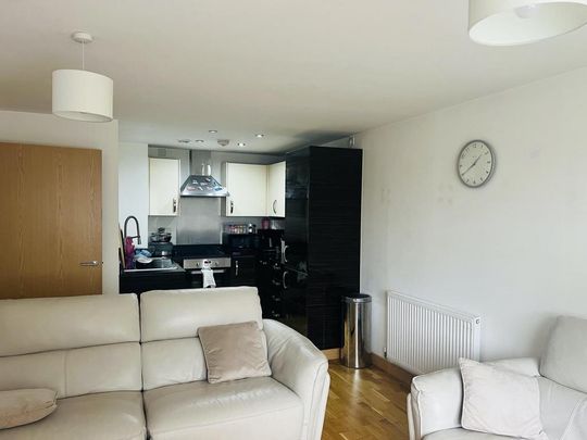 2 bedroom flat to rent - Photo 1