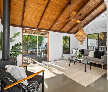 Modern Rainforest Retreat with Dual Living in a Private, Leafy Cul-... - Photo 2