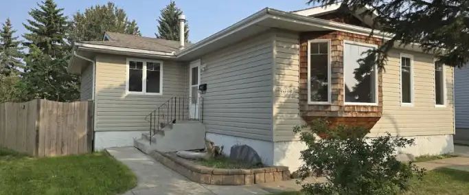3 BHK Single Family Home | 7027 183 Street Northwest, Edmonton - Photo 1