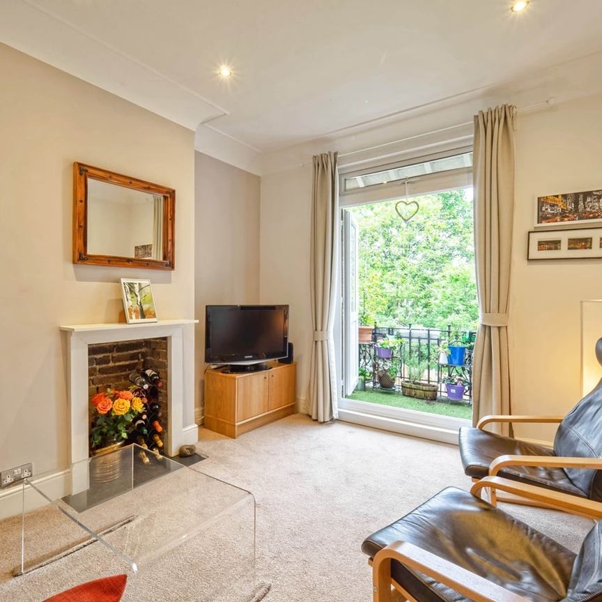 3 Bed Flat, Beatrice Avenue, SW16 - Photo 1