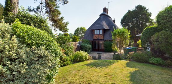 3 bedroom detached house to rent - Photo 2