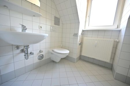 Kompakt & gemütlich – Mietwohnung mit neuer Küche und Parkplatz am Bindermichl - Foto 2