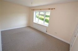 2 Bed Property To Rent - Photo 4