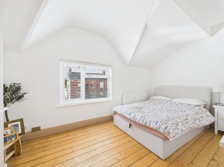 Croft Gardens, Charlton Kings, Cheltenham GL53 - Photo 3