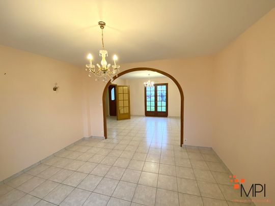 Location Maison 5 pièces 116m² - Photo 1