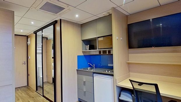 Studio to rent - Photo 1