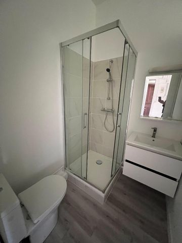 Location Appartement 2 pièces 41m² CLERMONT FERRAND 63000 - Photo 2