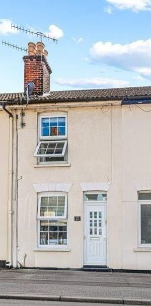 2 bedroom terraced house to rent - Photo 2