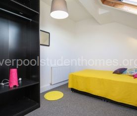 Jubilee Drive, Liverpool - Photo 2