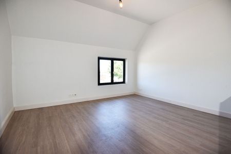 Gerenoveerde woning met 3 slaapkamers en tuin - Photo 2