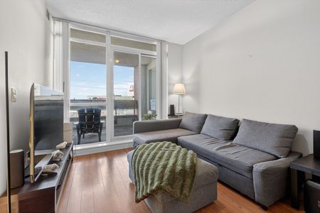 For Lease - 830 Lawrence Avenue Unit# 208, Toronto, Ontario - Photo 3