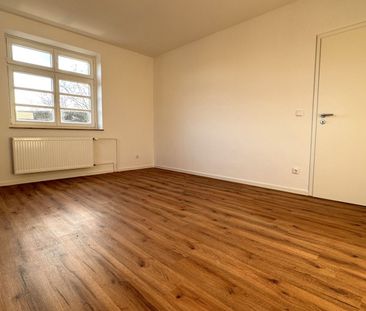 *** Hier wird fleißig gewerkelt! Charmante Altbauwohnung mit Duschb... - Foto 1
