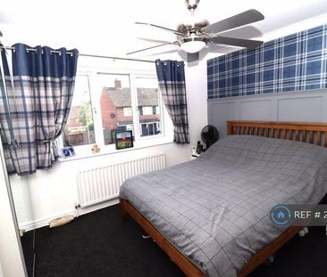2 bedroom end of terrace house to rent - Photo 3