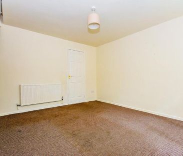 2 bedroom semi-detached house to rent - Photo 4