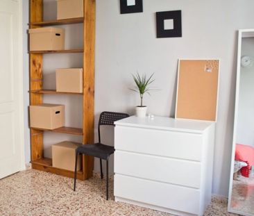 Carrer del Doctor Vicente Pallarés, Valencia, Valencian Community 4... - Photo 3