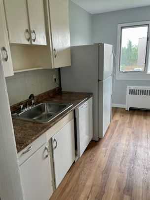 11235-117 Street - Photo 1