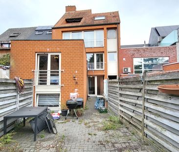 Gelijkvloers appartement met groot terras en 2 slaapkamers - Photo 1