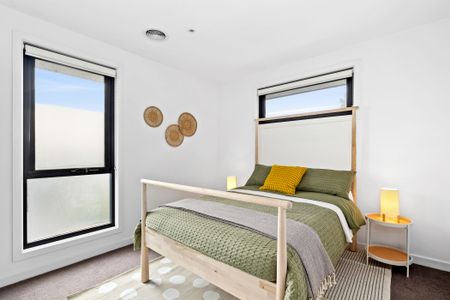 3/16 Raymond Street, Ashwood VIC 3147 - Townhouse For Rent | Domain - Photo 2