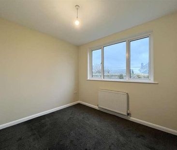 Pentire Avenue, TR7 - Photo 1