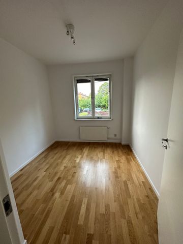 Gränsgatan, Eskilstuna - Photo 2