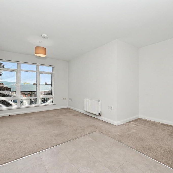 Apt 14, 39A Dundela Crescent, Belfast, BT4 3BN - Photo 1