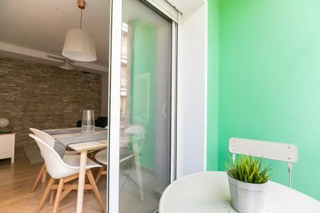 Carrer de Rogent, Barcelona, Catalonia 08026 - Photo 4