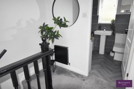 2 bed Semi-Detached - To Let - Photo 5