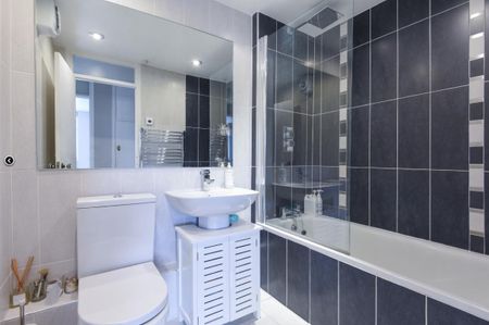 2 Bed Flat, Bedford Hill, SW12 - Photo 3