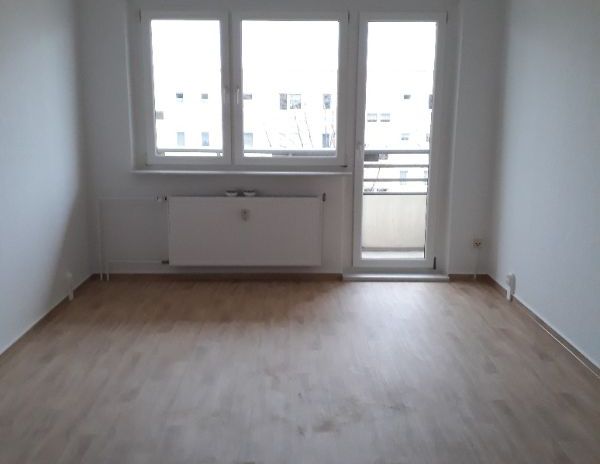 Ruhiges Wohnen in der Nähe zum Strelapark! - Photo 1