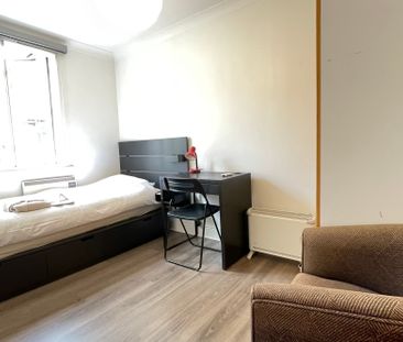 East Ferry Road - Photo 4