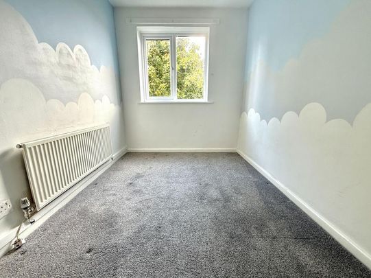3 bedroom flat to rent - Photo 1