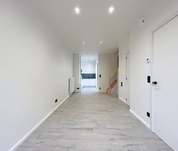 Gerenoveerde woning met 3 SLPKS en stadsterras te Gent - Foto 3