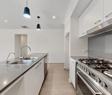 The Ideal Blend of Style, Space and Location - Photo 1