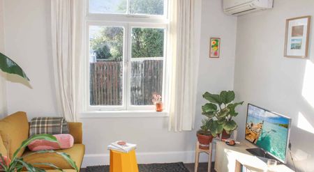 One Bedroom In Sydenham - Photo 5
